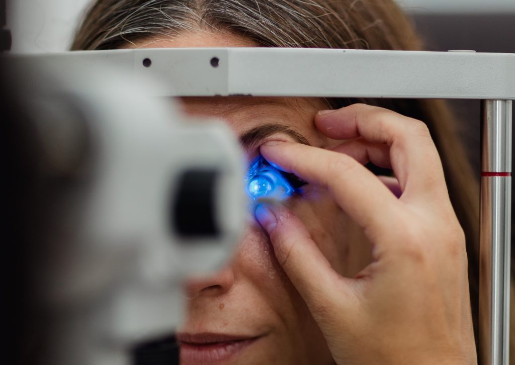 Precio de los lentes esclerales en México: ¿de qué depende?